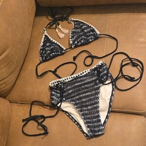 Xhilaration Black & Light Pink Swimwear Bikini